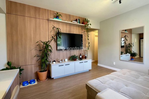 Apartamento à venda com 61m², 2 quartos, 1 suíte, 1 vaga no bairro Centro em Florianópolis