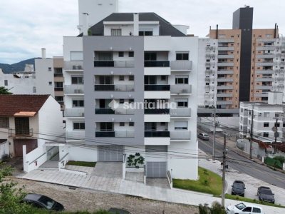 Apartamento à venda com 93m², 3 quartos, 1 suíte, 2 vagas no bairro Itacorubi em Florianópolis - Foto 2