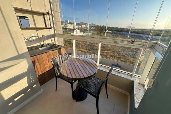Apartamento à venda com 76m², 2 quartos, 1 suíte, 2 vagas no bairro Campeche em Florianópolis