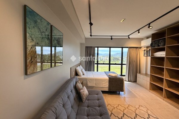 Studio à venda com 39m², 1 quarto, 1 vaga no bairro Campeche em Florianópolis