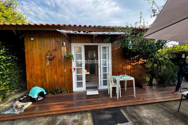 Casa à venda com 42m², 1 quarto, 1 vaga no bairro Morro das Pedras em Florianopolis