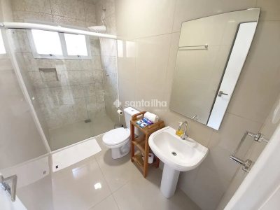 Casa à venda com 140m², 3 quartos, 3 suítes, 3 vagas no bairro Campeche em Florianópolis - Foto 21
