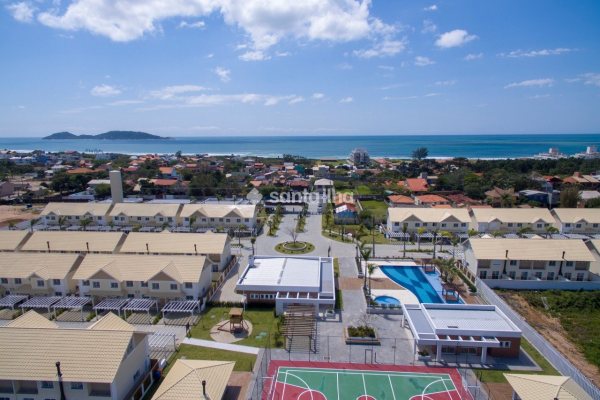 Casa em Condomínio à venda com 78m², 2 quartos, 2 suítes, 1 vaga no bairro Morro das Pedras em Florianópolis