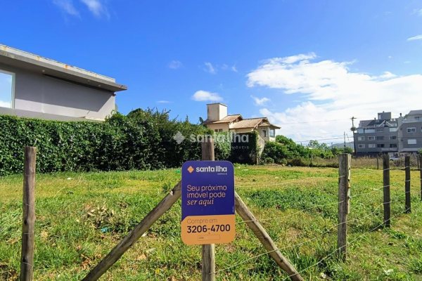 Terreno à venda com 533m², 1 quarto, 1 vaga no bairro Campeche em Florianópolis