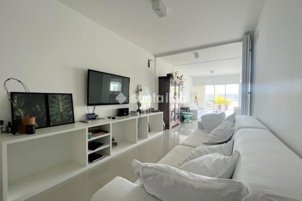 Cobertura para alugar com 196m², 3 quartos, 2 suítes, 2 vagas no bairro Campeche em Florianópolis
