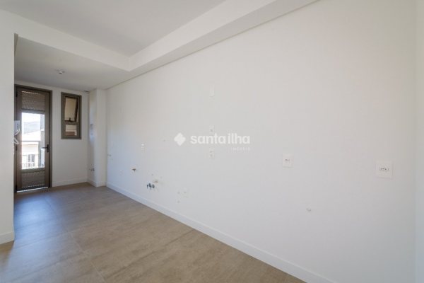 Apartamento à venda com 91m², 3 quartos, 1 suíte, 1 vaga no bairro João Paulo em Florianópolis