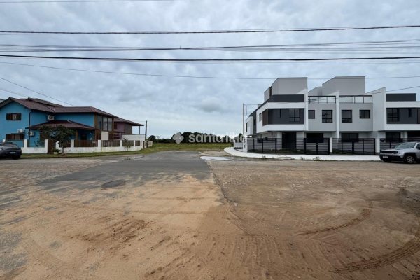 Terreno à venda com 450m² no bairro Ribeirão da Ilha em Florianópolis