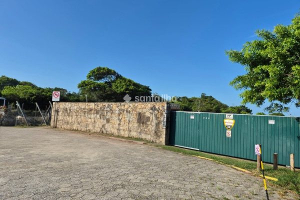 Terreno à venda com 2m² no bairro Campeche em Florianópolis