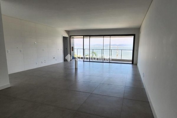 Apartamento à venda com 176m², 3 quartos, 3 suítes, 3 vagas no bairro Cacupé em Florianópolis