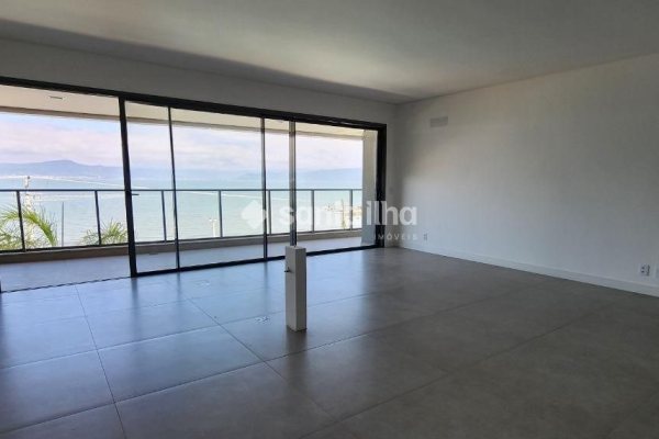 Apartamento à venda com 176m², 3 quartos, 3 suítes, 3 vagas no bairro Cacupé em Florianópolis