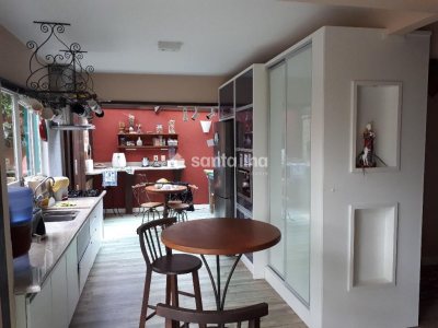 Casa para alugar com 350m², 7 quartos, 3 suítes, 2 vagas no bairro Novo Campeche em Florianópolis - Foto 4