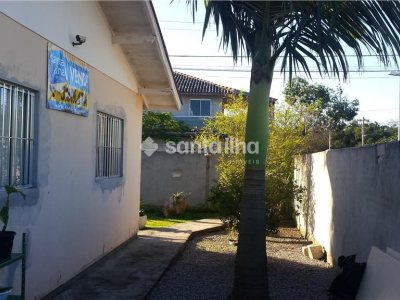 Casa à venda com 95m², 3 quartos, 2 vagas no bairro Tapera em Florianópolis - Foto 2