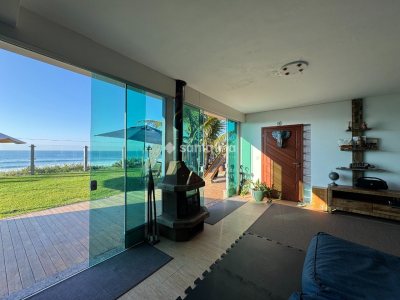 Casa à venda com 300m², 5 quartos, 2 suítes, 3 vagas no bairro Campeche em Florianópolis - Foto 4