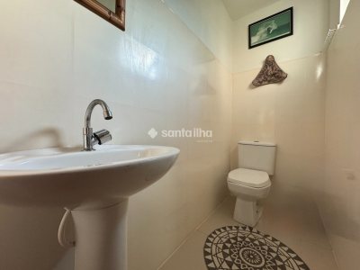 Casa à venda com 300m², 5 quartos, 2 suítes, 3 vagas no bairro Campeche em Florianópolis - Foto 27