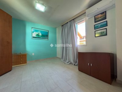 Casa à venda com 300m², 5 quartos, 2 suítes, 3 vagas no bairro Campeche em Florianópolis - Foto 30