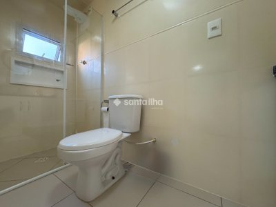 Casa à venda com 300m², 5 quartos, 2 suítes, 3 vagas no bairro Campeche em Florianópolis - Foto 31