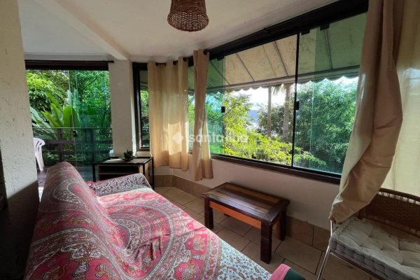 Casa para alugar com 49m², 1 quarto, 1 suíte, 1 vaga no bairro Lagoa da Conceição em Florianopolis