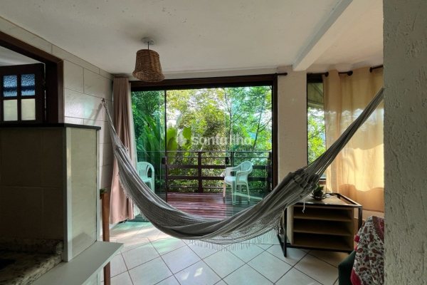 Casa para alugar com 49m², 1 quarto, 1 suíte, 1 vaga no bairro Lagoa da Conceição em Florianopolis