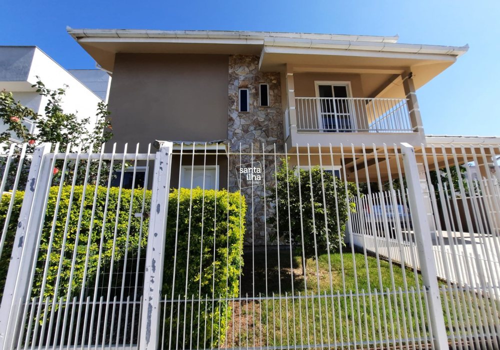 Casa à venda com 250m², 3 quartos, 3 suítes, 2 vagas no bairro Carianos em Florianópolis - Foto 1