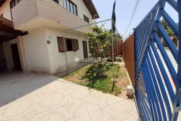 Casa à venda com 210m², 5 quartos, 1 suíte, 4 vagas no bairro Campeche em Florianópolis