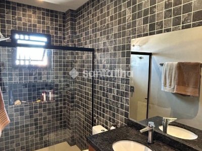 Casa à venda com 208m², 3 quartos, 3 suítes, 1 vaga no bairro Rio Tavares em Florianópolis - Foto 20