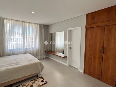 Casa à venda com 208m², 3 quartos, 3 suítes, 1 vaga no bairro Rio Tavares em Florianópolis - Foto 18