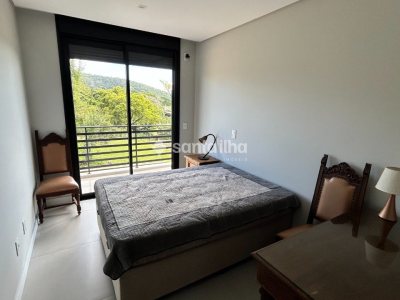 Casa à venda com 208m², 3 quartos, 3 suítes, 1 vaga no bairro Rio Tavares em Florianópolis - Foto 21