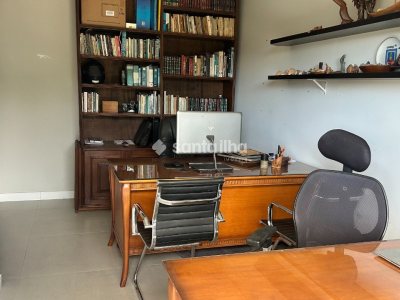 Casa à venda com 208m², 3 quartos, 3 suítes, 1 vaga no bairro Rio Tavares em Florianópolis - Foto 26