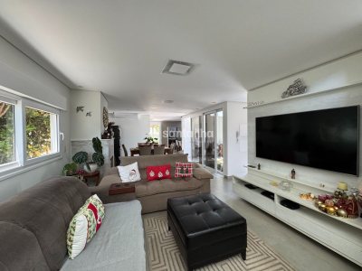 Casa em Condomínio à venda com 280m², 3 quartos, 1 suíte, 5 vagas no bairro Rio Tavares em Florianópolis - Foto 3