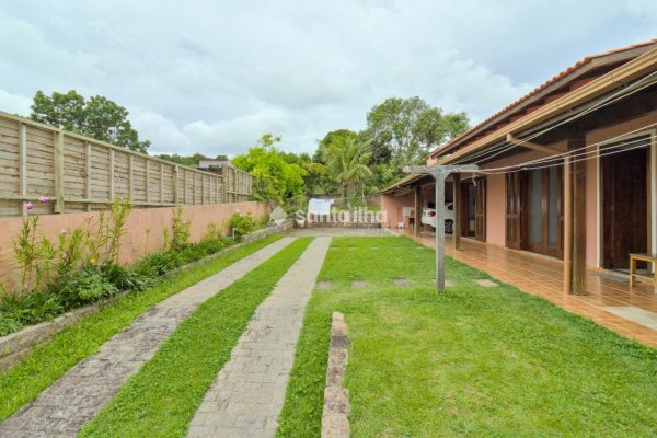 Casa à venda com 195m², 6 quartos, 2 suítes, 6 vagas no bairro Ingleses em Florianópolis
