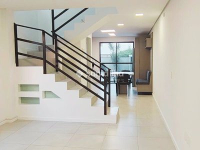 Casa à venda com 118m², 3 quartos, 1 suíte, 2 vagas no bairro Campeche em Florianópolis - Foto 4