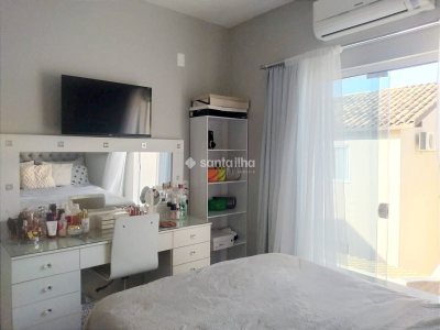 Casa à venda com 187m², 5 quartos, 1 suíte, 2 vagas no bairro Campeche em Florianópolis - Foto 15