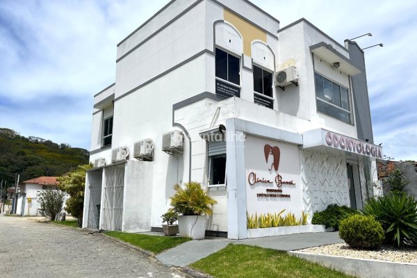 Sala/Conjunto para alugar com 20m², 7 vagas no bairro Campeche em Florianópolis