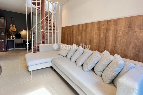 Apartamento à venda com 104m², 2 quartos, 1 suíte, 1 vaga no bairro Morro das Pedras em Florianópolis