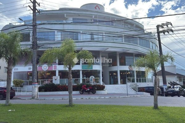 Sala/Conjunto à venda com 55m², 1 vaga no bairro Córrego Grande em Florianópolis