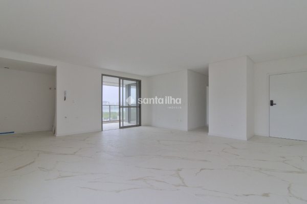 Apartamento à venda com 125m², 3 quartos, 2 suítes, 1 vaga no bairro Cacupé em Florianópolis