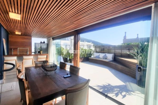 Cobertura à venda com 118m², 2 quartos, 1 suíte, 2 vagas no bairro Campeche em Florianópolis