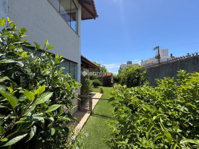 Casa à venda com 222m², 5 quartos, 2 suítes, 4 vagas no bairro Campeche em Florianópolis - Foto 9