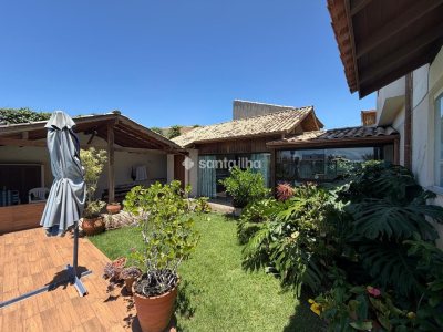Casa à venda com 222m², 5 quartos, 2 suítes, 4 vagas no bairro Campeche em Florianópolis - Foto 11