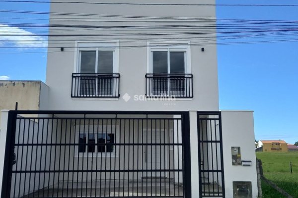 Casa à venda com 148m², 3 quartos, 1 suíte, 2 vagas no bairro Campeche em Florianópolis