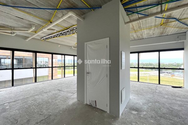 Sala/Conjunto para alugar com 130m², 1 vaga no bairro Campeche em Florianópolis