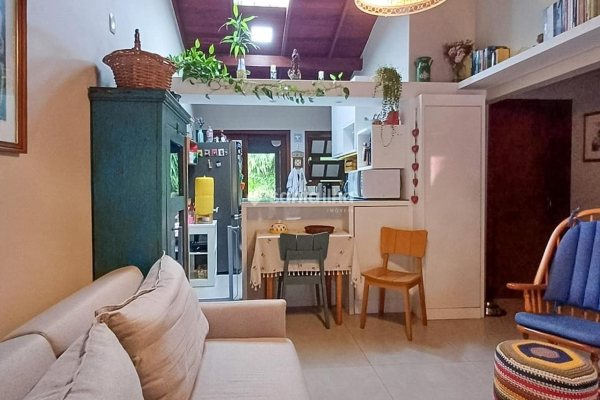 Casa em Condomínio à venda com 73m², 2 quartos, 1 vaga no bairro Lagoa da Conceição em Florianópolis