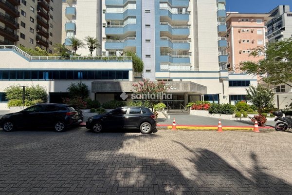 Apartamento à venda com 151m², 3 quartos, 2 suítes, 1 vaga no bairro Centro em Florianopolis