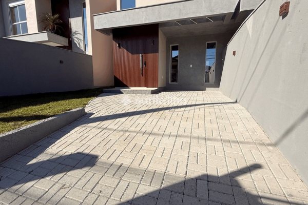 Casa à venda com 102m², 2 quartos, 2 suítes, 1 vaga no bairro Campeche em Florianópolis