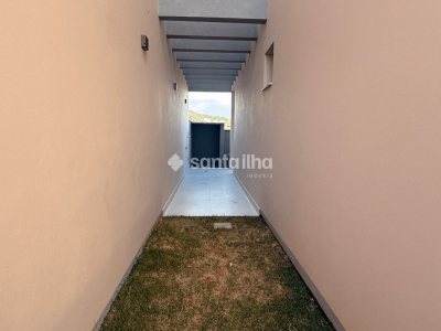 Casa à venda com 102m², 2 quartos, 2 suítes, 1 vaga no bairro Campeche em Florianópolis - Foto 5
