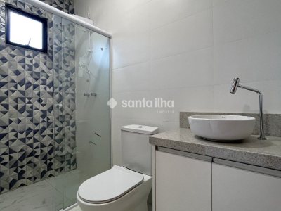 Casa para alugar com 136m², 3 quartos, 3 suítes, 1 vaga no bairro Rio Tavares em Florianópolis - Foto 18
