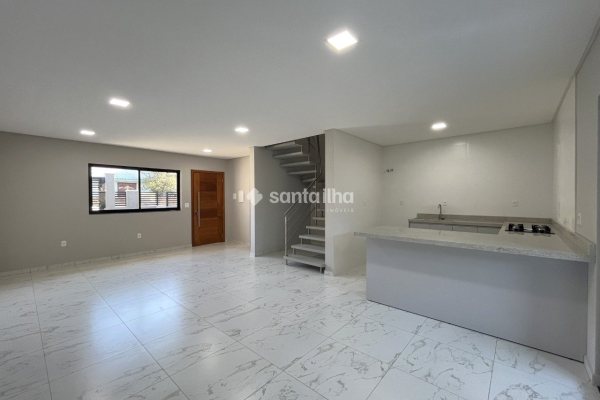Casa para alugar com 136m², 3 quartos, 3 suítes, 1 vaga no bairro Rio Tavares em Florianópolis