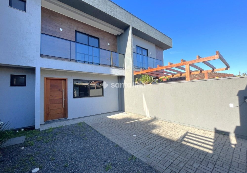 Casa para alugar com 136m², 3 quartos, 3 suítes, 1 vaga no bairro Rio Tavares em Florianópolis - Foto 1