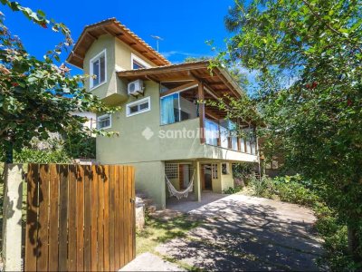 Casa à venda com 315m², 3 quartos, 2 vagas no bairro Lagoa da Conceição em Florianópolis - Foto 2