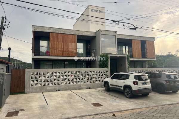 Pousada à venda com 389m², 8 quartos, 8 suítes, 8 vagas no bairro Morro das Pedras em Florianópolis